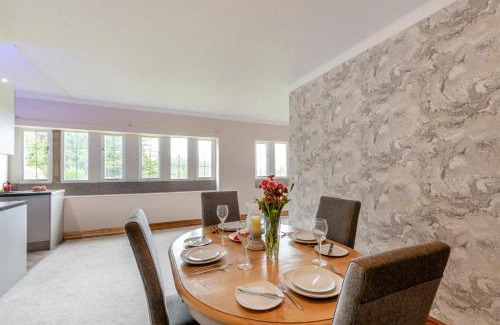 Skipton Apartment | River View at Hanlith Hall