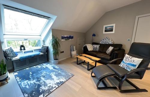 Backbarrow Apartment | River Vista Retreat - Luxury duplex Apt - Views - Parking - Cycle storage - Spa access option