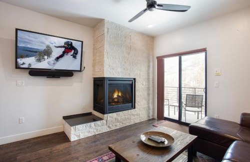 Silverthorne House | River West Buffalo Mountain Condo: On The Blue River