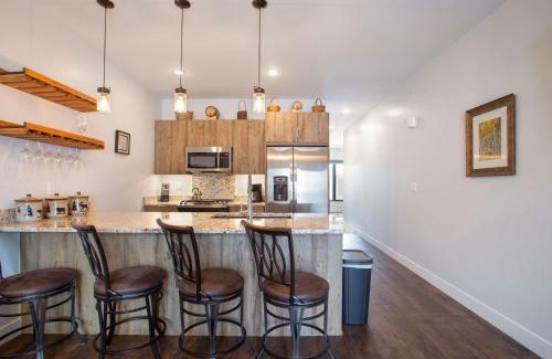 Silverthorne House | River West Buffalo Mountain Condo: On The Blue River