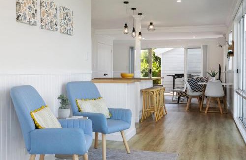 Shoalhaven Heads House | Riverbank Cottage & Studio