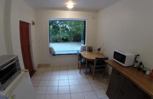 Pelorus Bridge Apartment | Riverbank Retreat