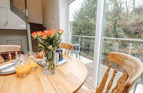 Grosmont House | Riverbank View