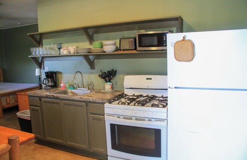 Concan Hotel | Riverbend on the Frio Motel 13