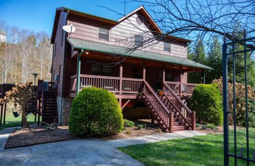 Todd House | Riverbend Retreat