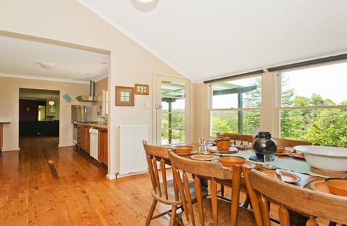 Robertson House | Riverbend - Stay 3 Pay 2