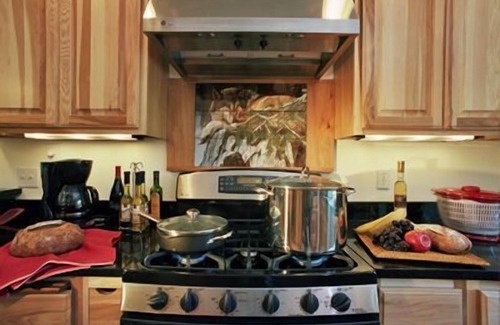 Leavenworth House | Riverdance Lodge: Best Family and Friends private Icicle River Fun Getaway!