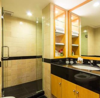 Bang Phong Phang Hotel | Riverfront Bangkok