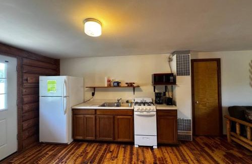 Crystal Falls House | Riverfront Cabin 2