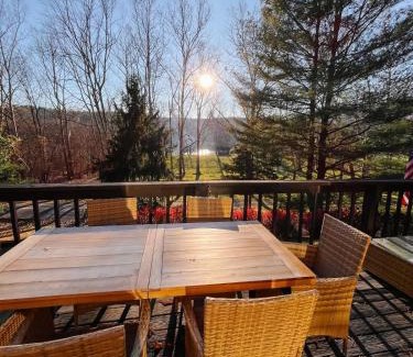 Rileyville House | Riverfront cabin with hot tub, kayaks, dock, dog ok