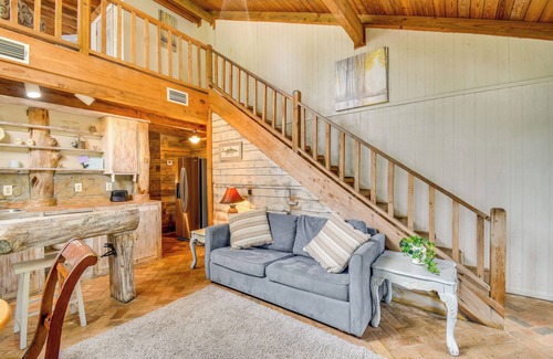 Fairhope House | Riverfront Deck: Outdoor Retreat in Fairhope!