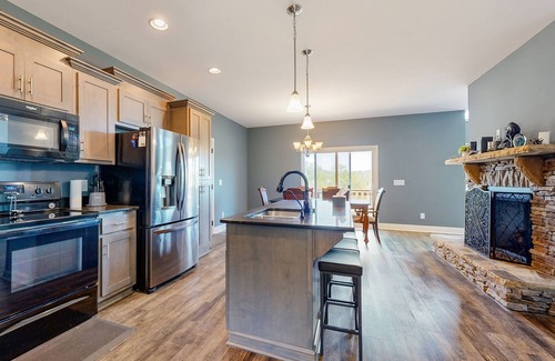 Dixon Springs House | Riverfront, dog-friendly home with large property, playhouse, firepit & den