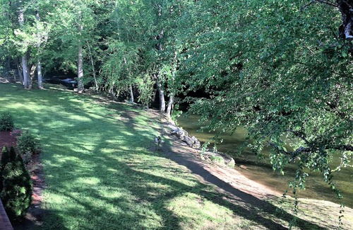 Helen Condo | Riverfront/Easy Walk To Helen. 1BR/IBA Top Unit With Beautiful River Views