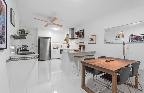 West End Apartment | Riverfront Excellence! 2Bed/2Bath/2Car ~ West End