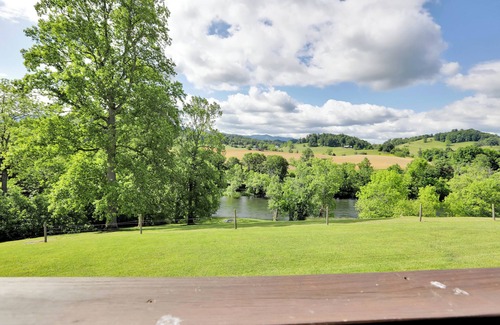 Bristol Cabin | Riverfront home on South Holston River Perfect for Fishing, Hiking, Relaxing