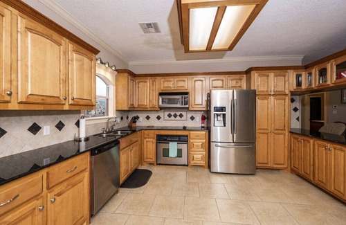 Matagorda House | Riverfront Home w/Fishing Pier, Minutes to Beach