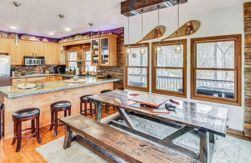 Rutherfordton House | Riverfront Lake Lure Lodge w/Deck on 13 Acres