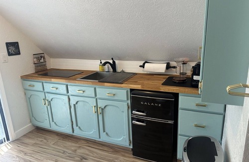 Indianapolis Apartment | Riverfront Loft, Restaurants, kayaks, paddle boards, Broad Ripple!