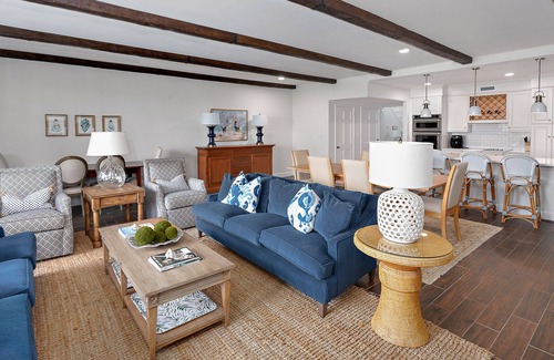 Sea Island House | Riverfront, Luxurious, Recently Renovated Home—2 Blks to Beach Club & Cloister