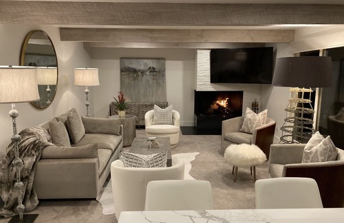 Aspen Condo | Riverfront Luxury! Gorgeous all new, street level (no stairs) in heart of Aspen