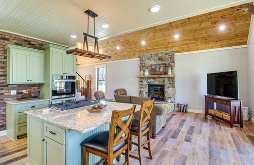 Boswell Cabin | Riverfront Mountain View Cabin w/Deck & Grill!