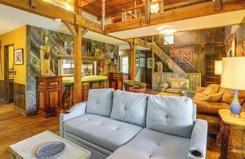 Wilburn Apartment | Riverfront Pangburn Escape w/ Balcony + Fire Pit!