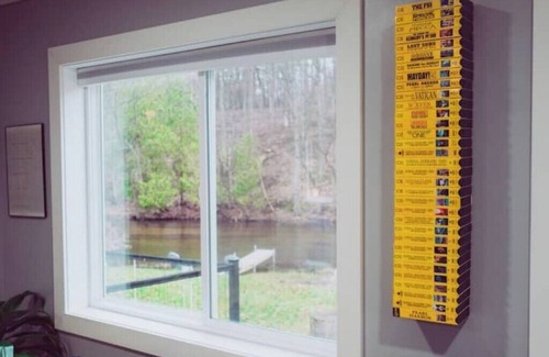 Free Soil House | RIVERfront Pickleball-Pets-patio- Basketball-kayak