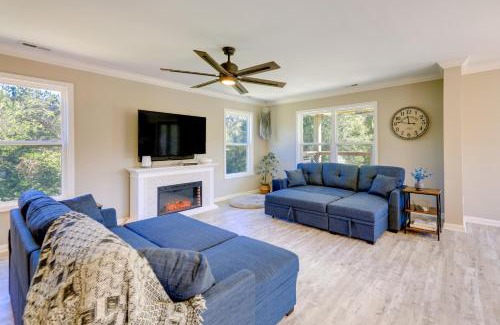 Ernul House | Riverfront Pollocksville Home with Private Beach!