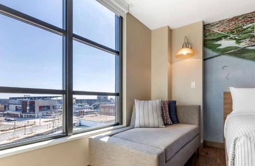 Buzzard Point House | Riverfront Property Near The Wharf, Rooftop Lounge, Restaurant, Pet-Friendly
