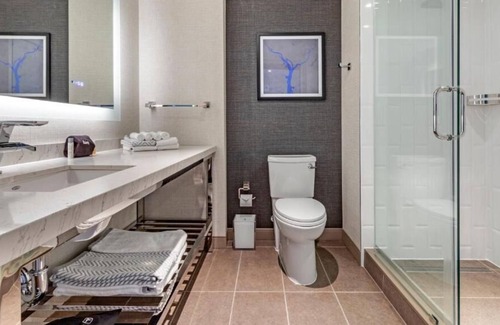 Buzzard Point House | Riverfront Property Near The Wharf, Rooftop Lounge, Restaurant, Pet-Friendly