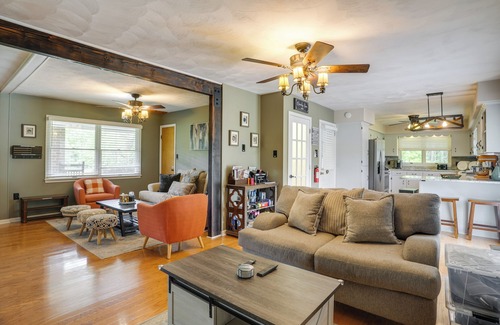 Shenandoah House | Riverfront Shenandoah Getaway w/Kayaks & Tubes!