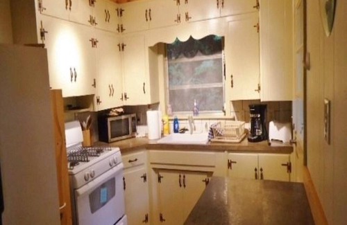 Brasstown Cabin | Riverfront, , WIFI, Cell, Folk School, Pet Friendly w/Fence