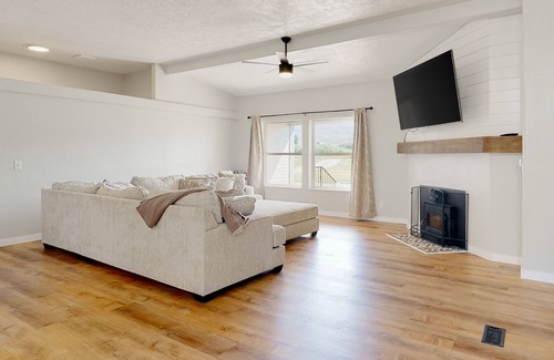 Salmon House | Riverhouse | Dog-Friendly House in Salmon