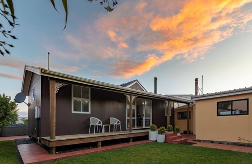Hokitika House | Rivermouth Retreat - private and secure