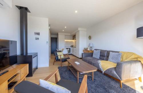Albert Town Apartment | Rivers Bank