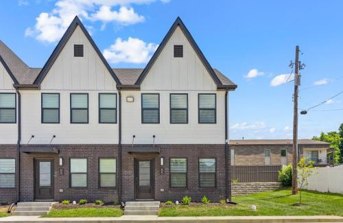 Clarksville House | Rivers Edge - 111 Hickory Grove BLVD