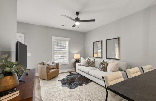 Clarksville House | Rivers Edge - 111 Hickory Grove BLVD