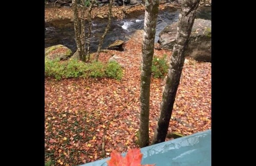 Mill Ridge House | Rivers Edge- Affordable Mountain House, Watauga River Front, Gas Fireplace, Gas Grill, Outdoor Sp.