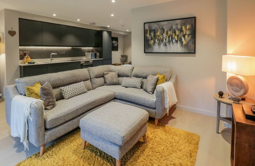 Backbarrow Cottage | RIVERS EDGE, family friendly, with a garden in Newby Bridge