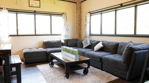 Niles Apartment | Rivers Edge Lofts - Unit 6