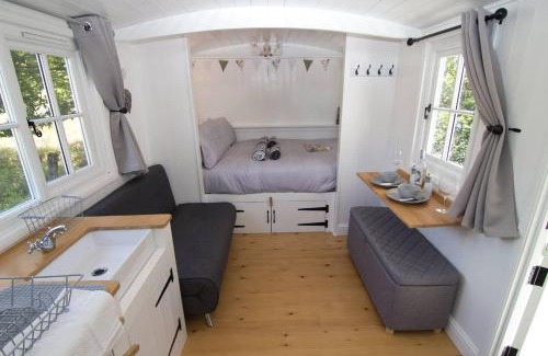 Spean Bridge Apartment | Riverside Bothy at Allt A'Mhuilinn