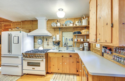 Troy Cabin | Riverside Cabin on 9 Acres in Montana