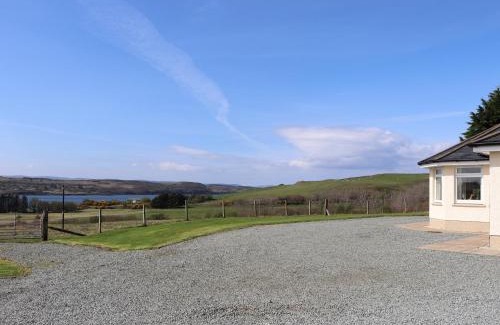 Eyre House | Riverside Cottage