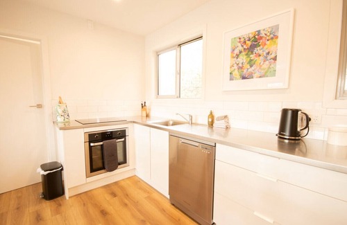 Twizel House | Riverside Cottage, Twizel.