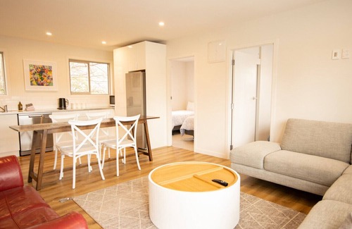 Twizel House | Riverside Cottage, Twizel.