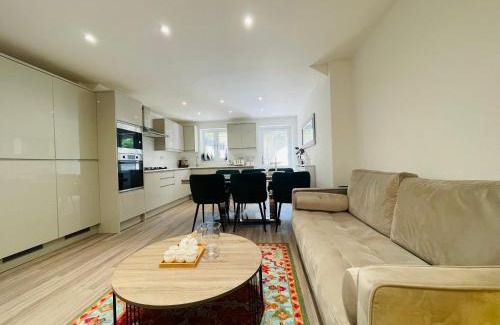 Island Gardens House | Riverside Double Room Garden View E14
