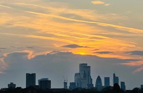 Island Gardens House | Riverside En suite Double Room E14