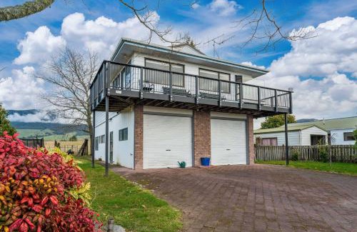 Turangi House | Riverside Haven - Turangi Holiday Home