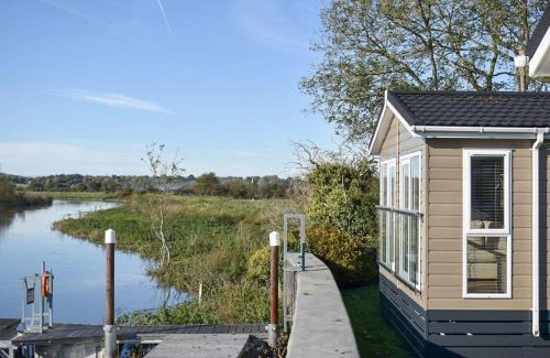 North Stoke Resort | Riverside Holiday Park