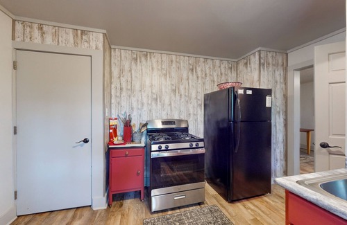 Manitowish Waters House | Riverside Home with Firepit, Gas Grill, and Washer/Dryer